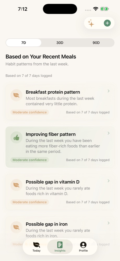 NutritionFlow's Insights screen, showing a protein pattern at breakfast detected across a full week of logged meals.